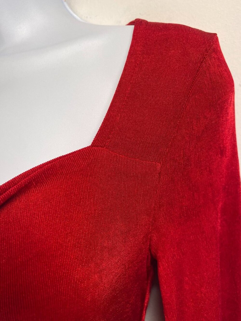 NWT Small Zaful Red Long Sleeve Cutout Bodycon Midi Dress With Gold - Picture 5 of 9